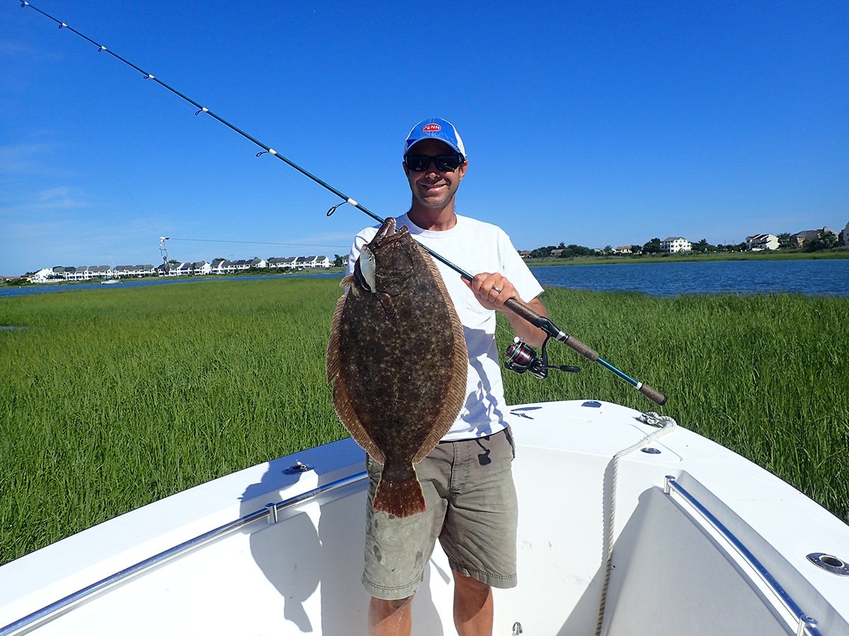 Final Hour Flukin': Peanut Bunker & Doormats - The Fisherman