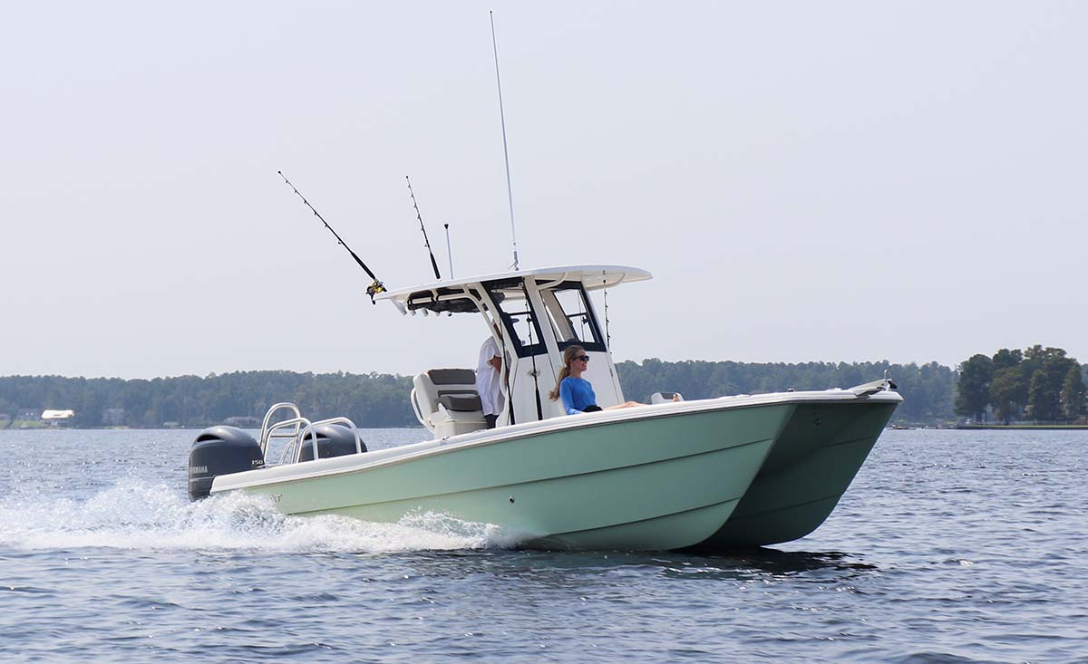 World Cat 235 Center Console - The Fisherman