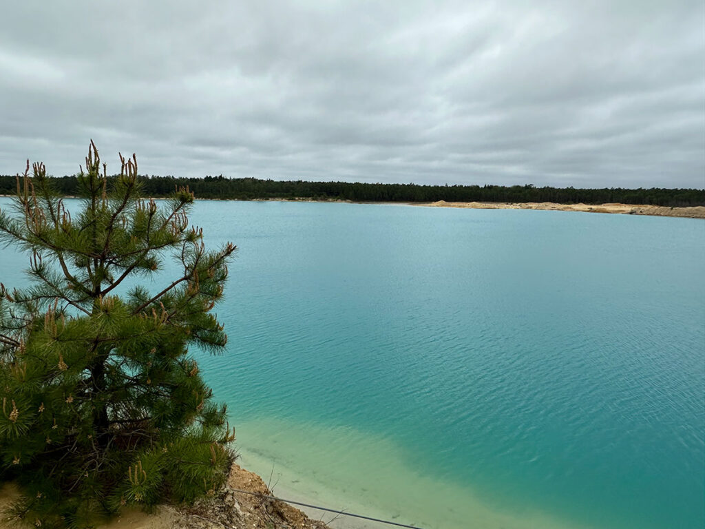 blue-hole